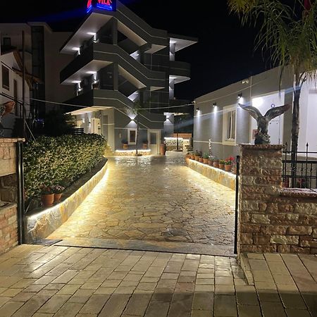 Vila La Familia Ksamil Bagian luar foto