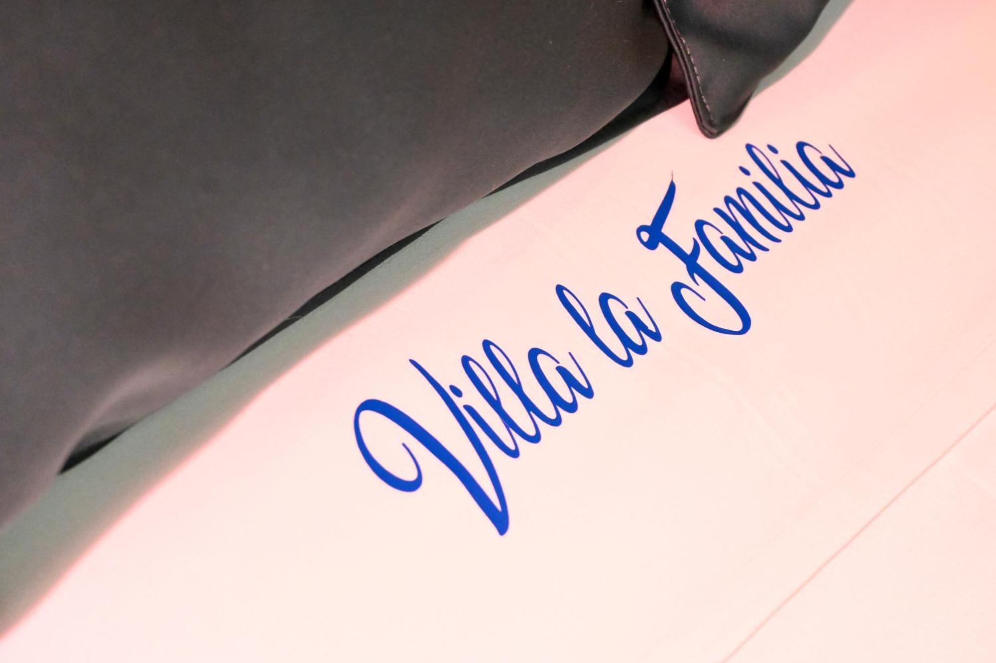 Vila La Familia Ksamil Bagian luar foto